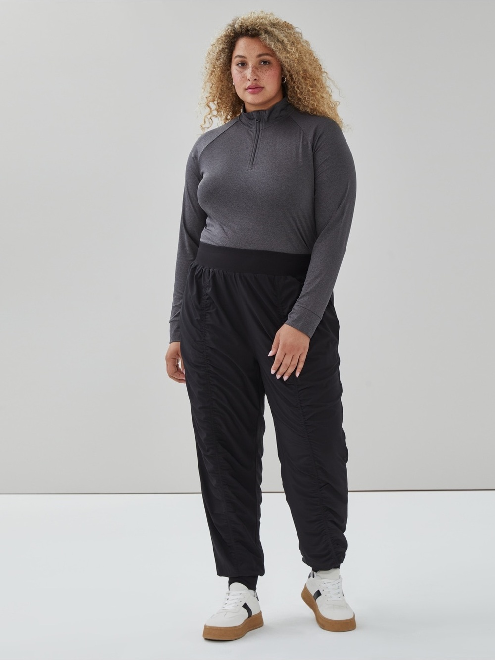NWOT Joe Fresh Women+ Active Four-Way Stretch Ruched Pant Medium